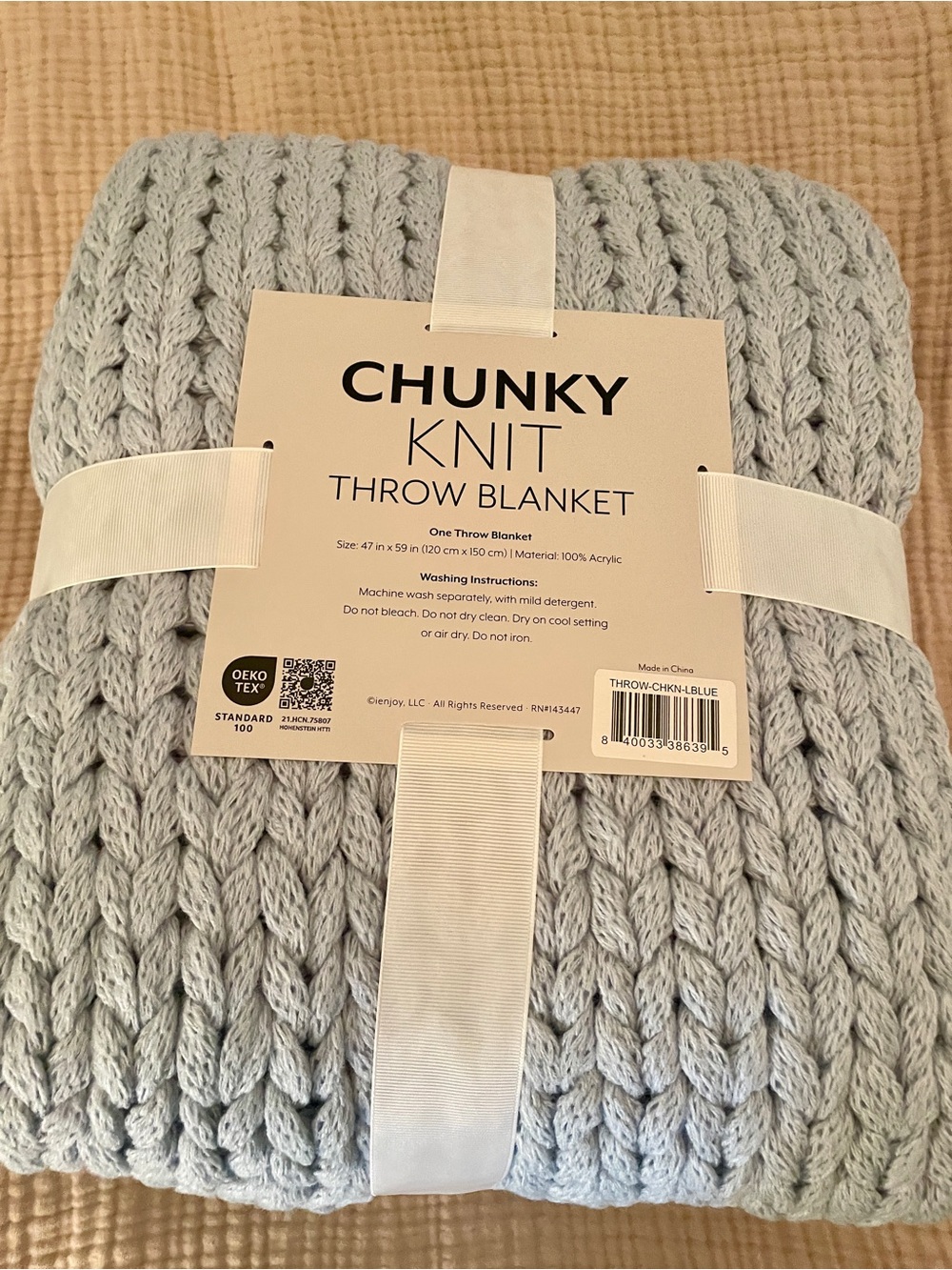 NWT Linens & Hutch Chunky Oversized Knit Throw Blanket in Blue. Fab!! - Picture 6 of 7
